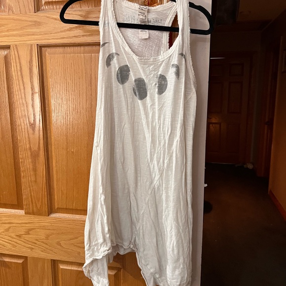 Magnolia Pearl White Moon Phase Tank Top